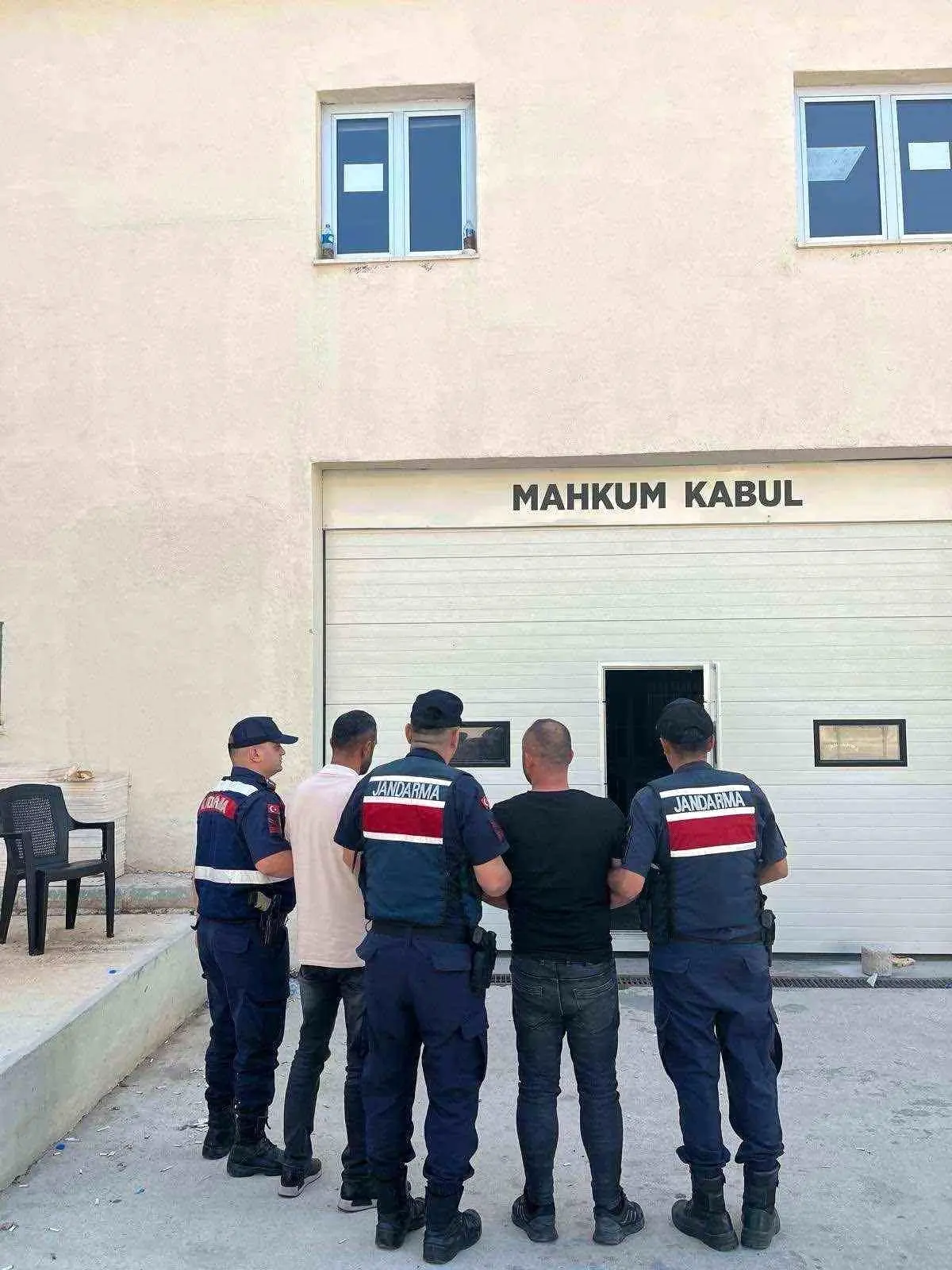 Adana'da Düğünde Havaya Ateş Açan İki Kişi Tutuklandı
