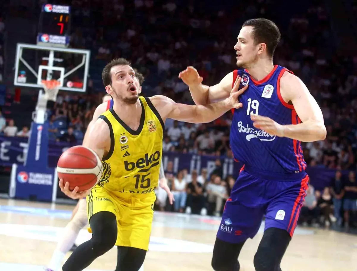 Fenerbahçe, Bahçeşehir Koleji'ni Yenerek Finale Yükseldi