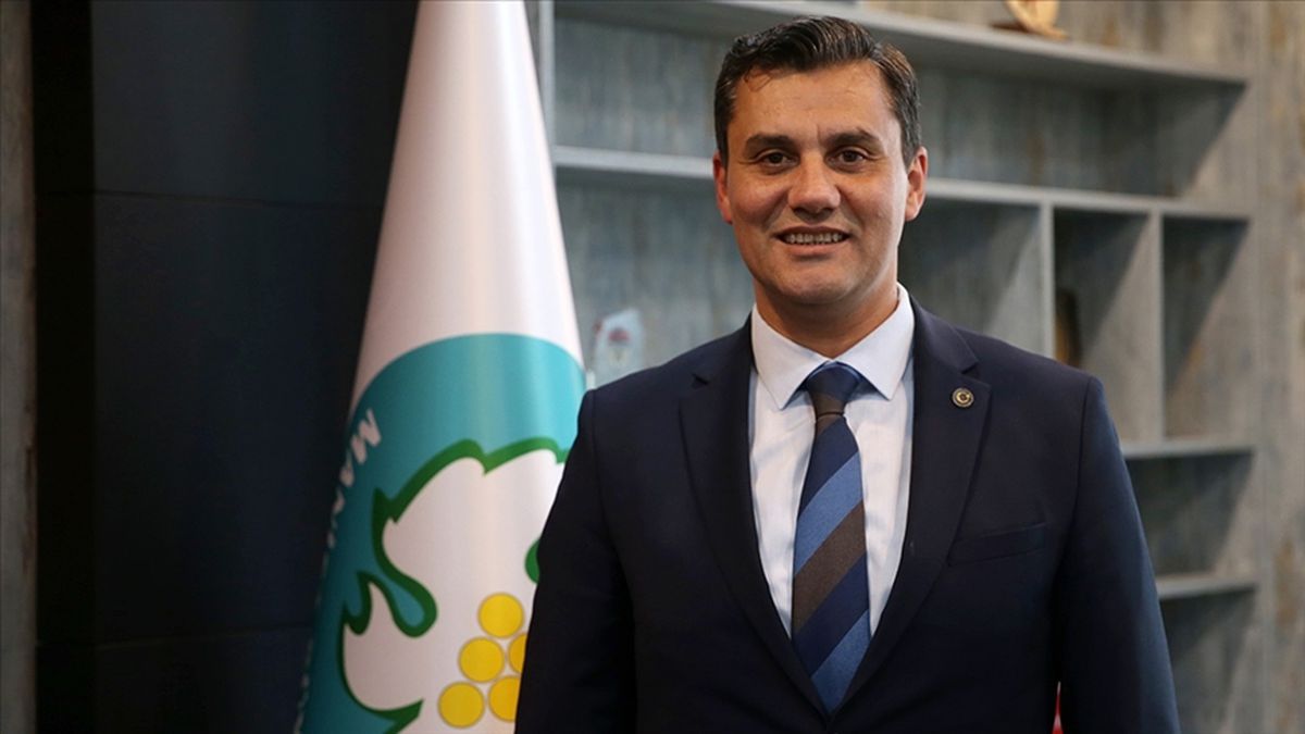Ferdi Zeyrek kimdir? Kaç yaşında, nereli, hangi ilin belediye başkanıydı?