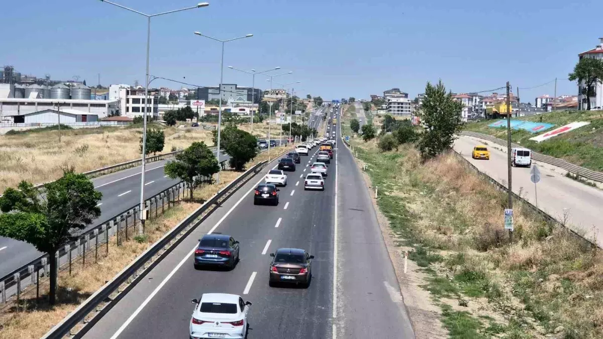 Kurban Bayramı Dönüş Yolunda Trafik Yoğunluğu