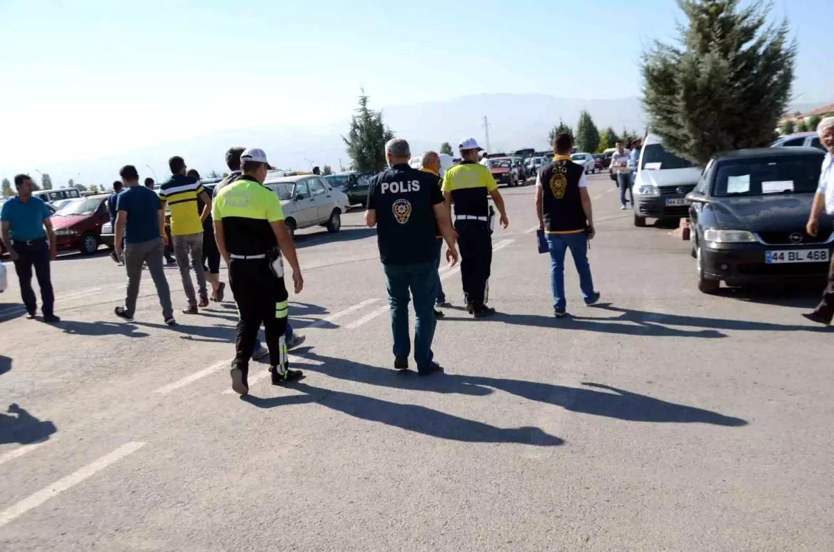 Malatya'da Asayiş Uygulaması: 175 Gözaltı, Çok Sayıda Silah ve Uyuşturucu Ele Geçirildi