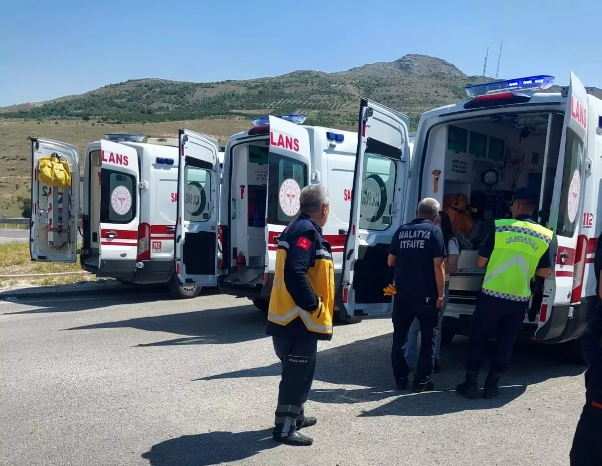 Malatya'da Trafik Kazası: 4 Yaralı