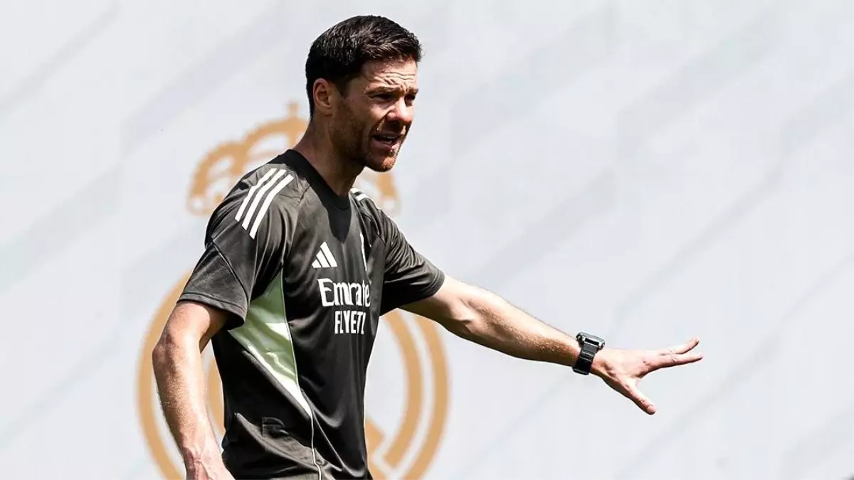 Xabi Alonso, Real Madrid ile İlk Antrenmanına Çıktı