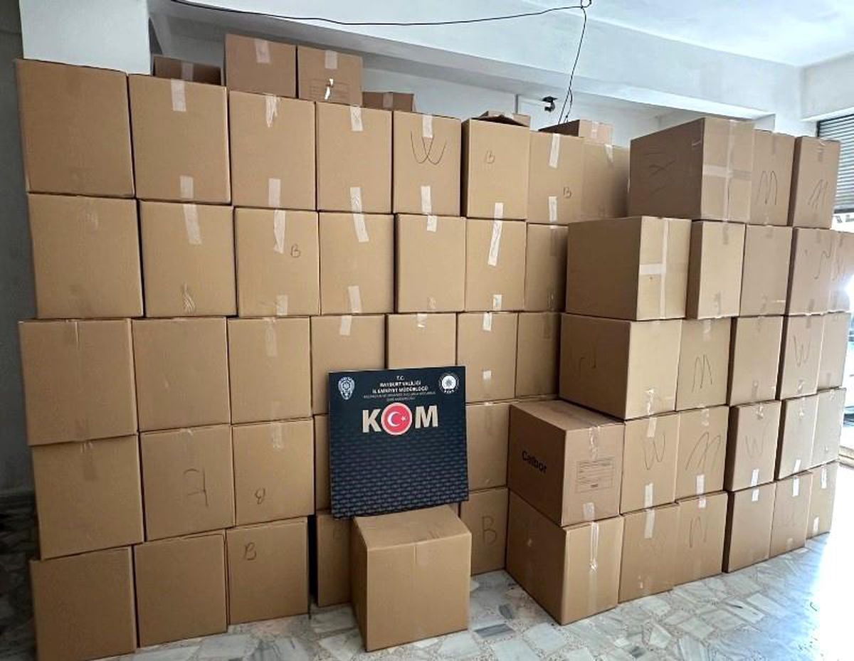 Bayburt'ta Kaçak Tütün Operasyonu: Milyonlarca Ürün Ele Geçirildi