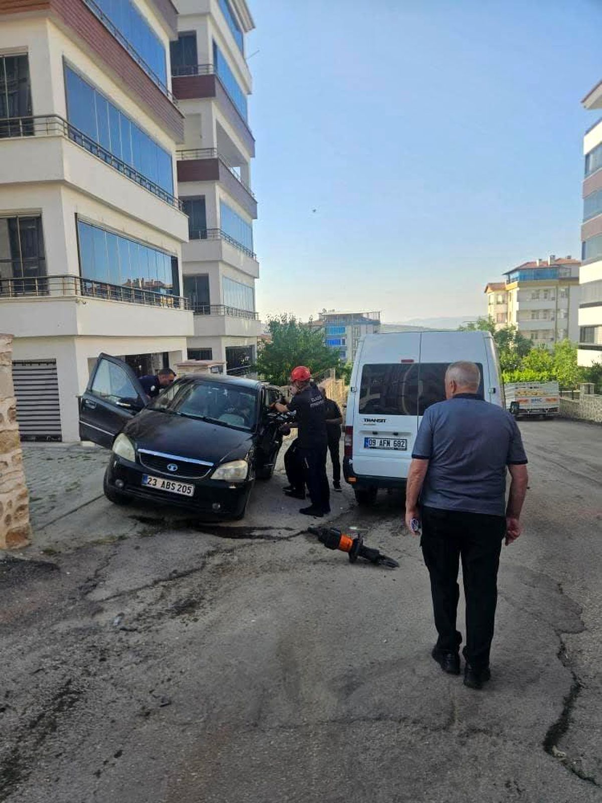 Elazığ'da Minibüs ve Otomobil Çarpıştı: 1 Yaralı