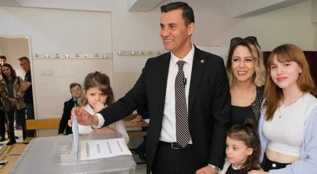 Ferdi Zeyrek evli mi, eşi kim? Ferdi Zeyrek'in kaç çocuğu var?