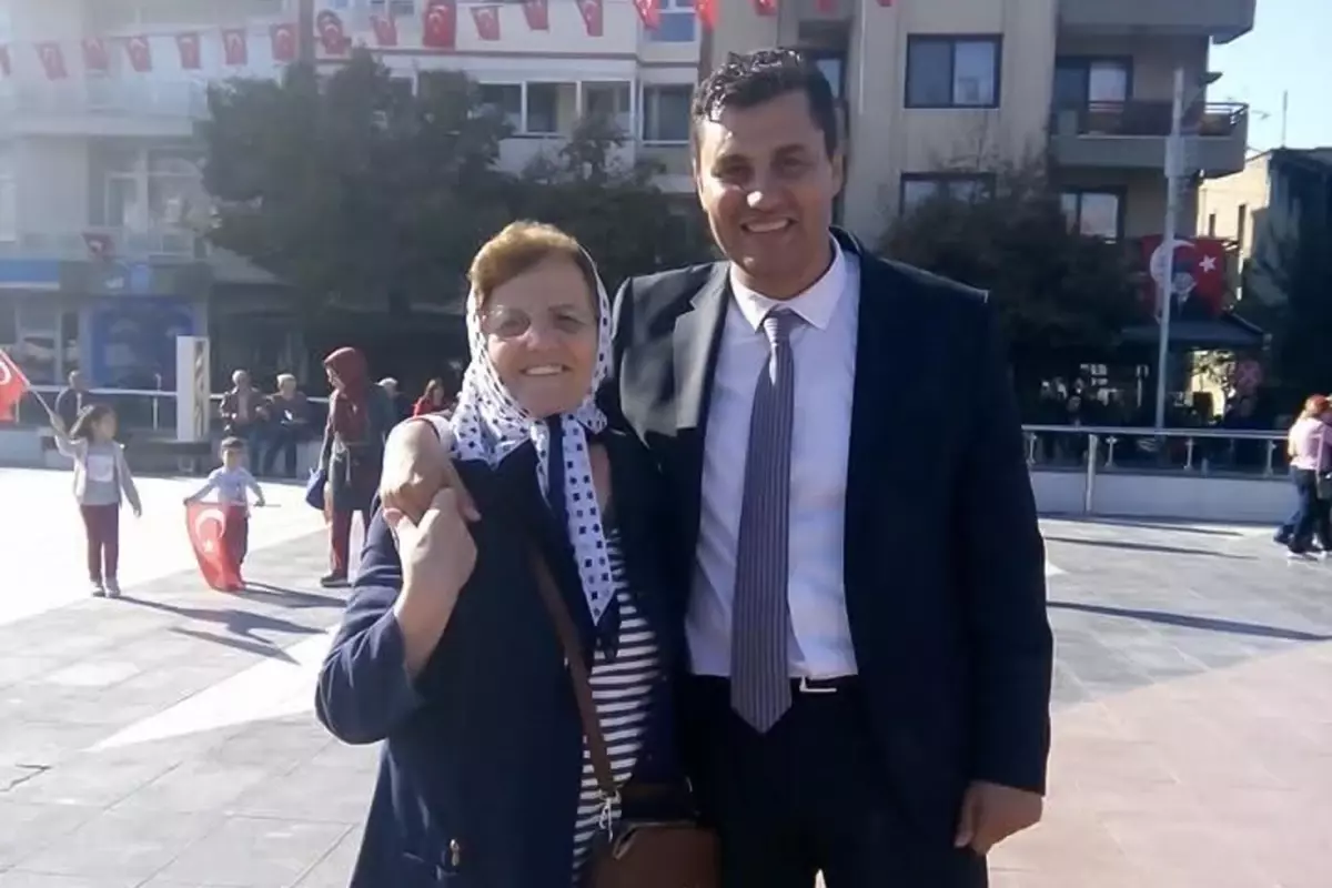 Ferdi Zeyrek'in annesi fenalaştı