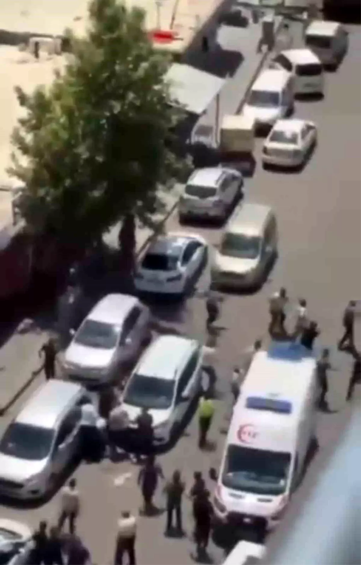 Siirt'te Aileler Arasında Kavga: 4 Yaralı