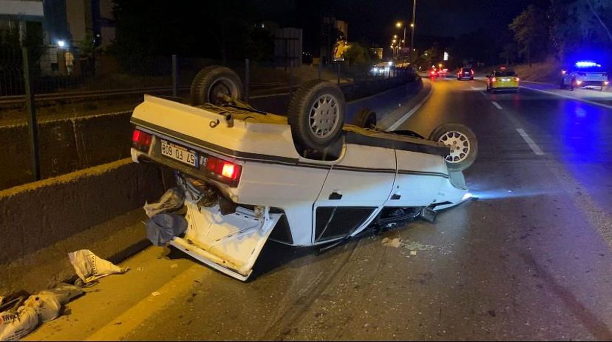 Kartal'da Takla Atan Otomobilde İki Kişi Yaralandı