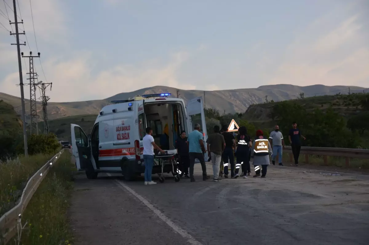 Kayseri'de Motosiklet Kazası: İki Yaralı