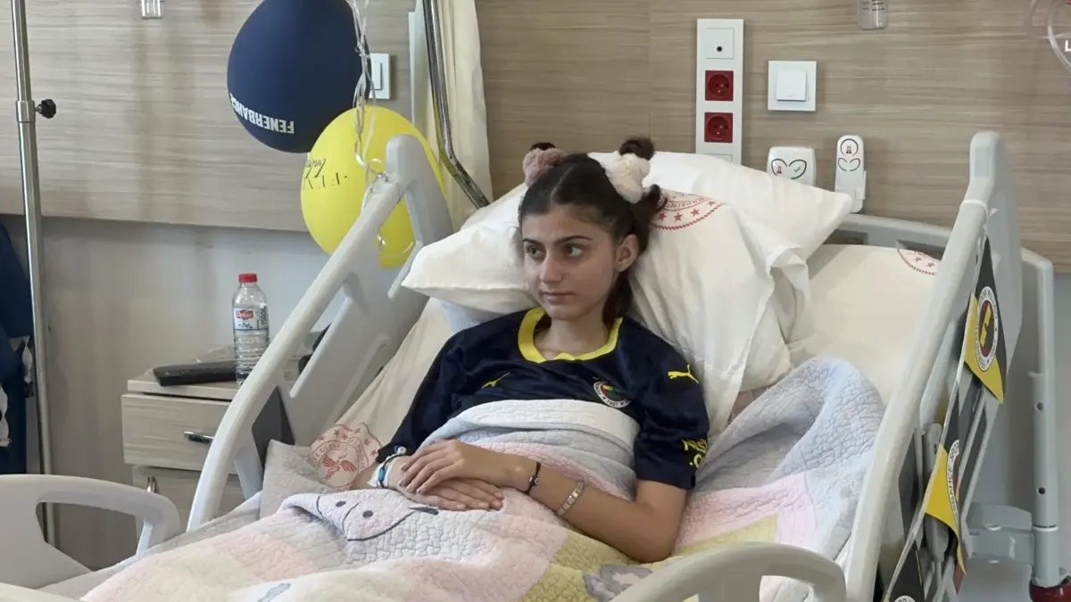 Yalova'da Otomobilin Çarptığı Genç Kızın Tedavi Süreci Başarıyla Devam Ediyor