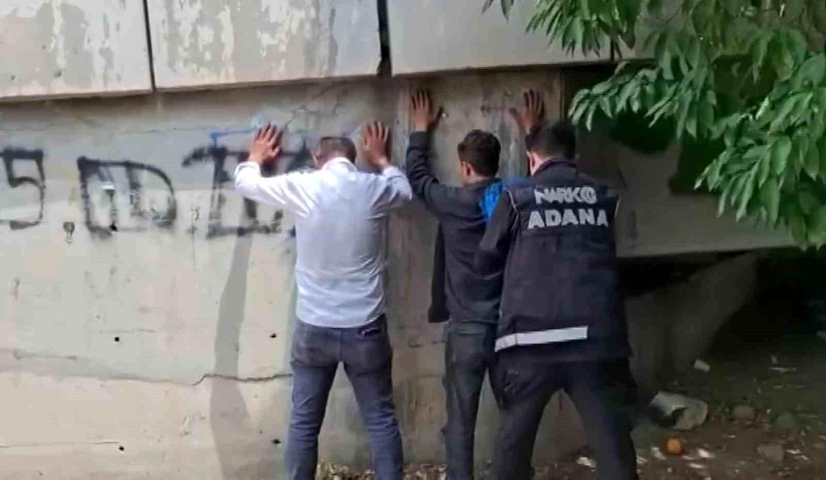 Adana'da Uyuşturucu Operasyonu: 45 Kişi Yakalandı