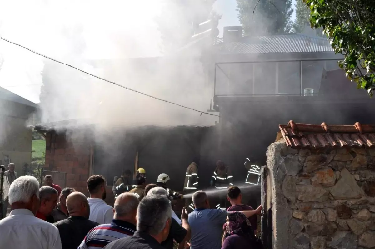 Isparta'da Yangın Korkuttu, Kısa Sürede Kontrol Altına Alındı