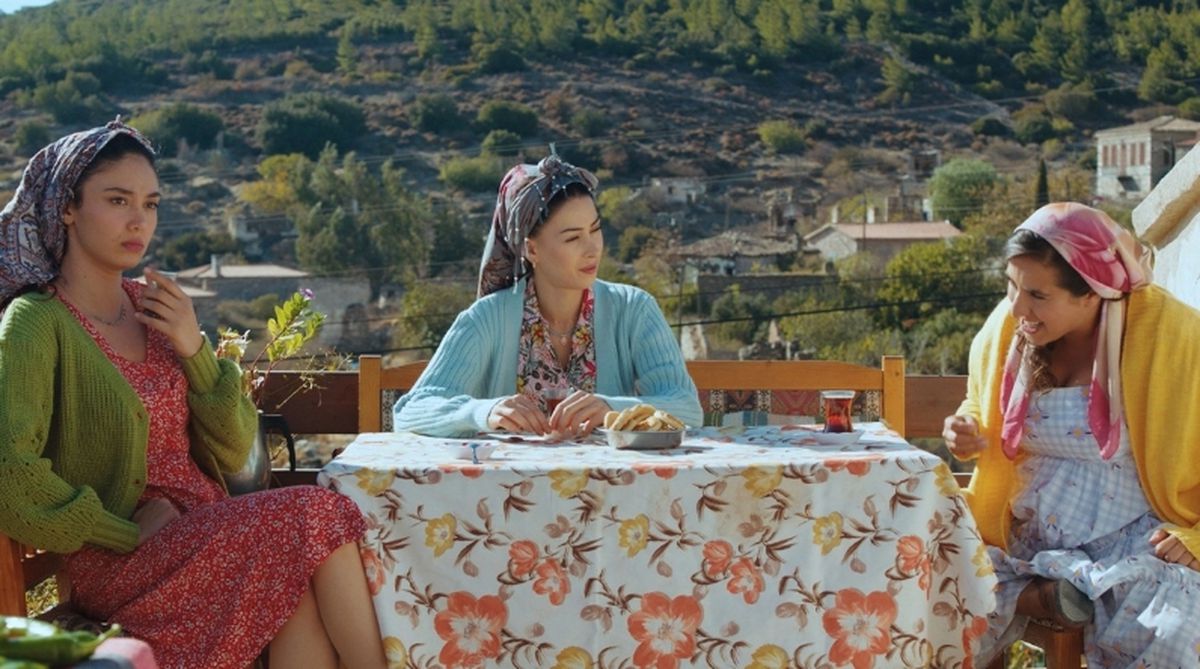 Tatlı Vatan oyuncuları kim, konusu ne, sonu nasıl bitiyor? Tatlı Vatan ne zaman, nerede çekildi?