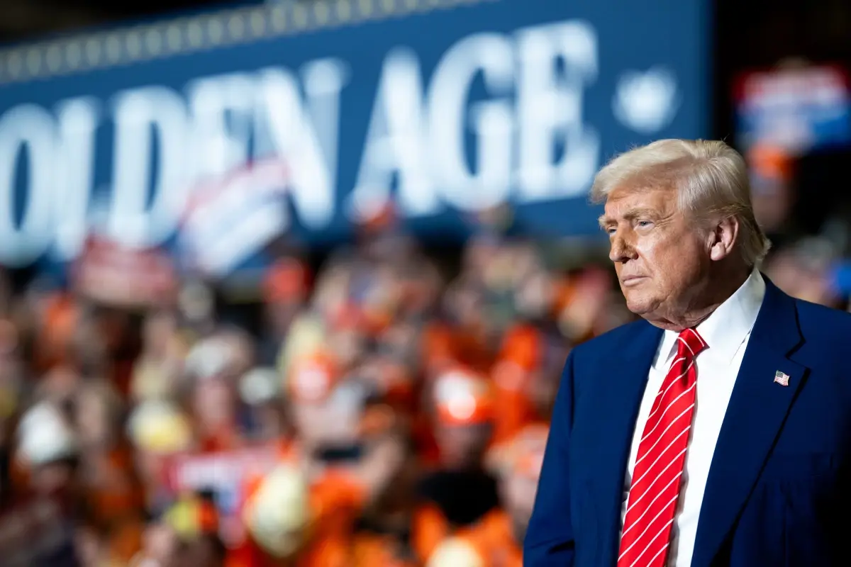 Trump'tan Protestoculara Sert Uyarı: 'Tükürürlerse Vururuz'
