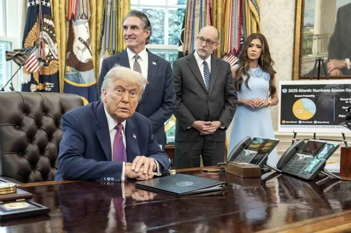 Trump, California'nın Eğitim Fonlarını Kesmekle Tehdit Ediyor