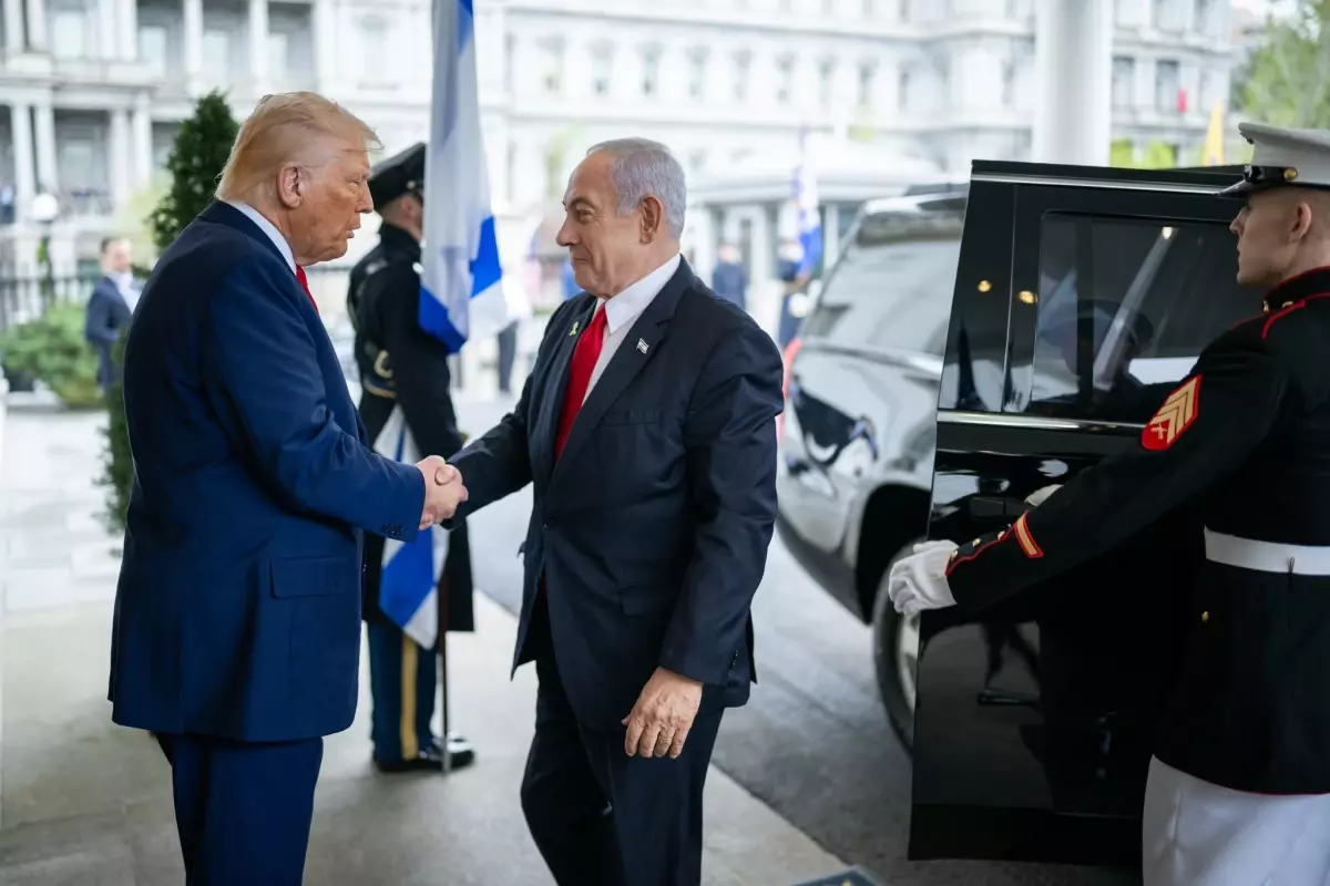 Trump, Netanyahu'ya İran ile Müzakere Çağrısı Yaptı