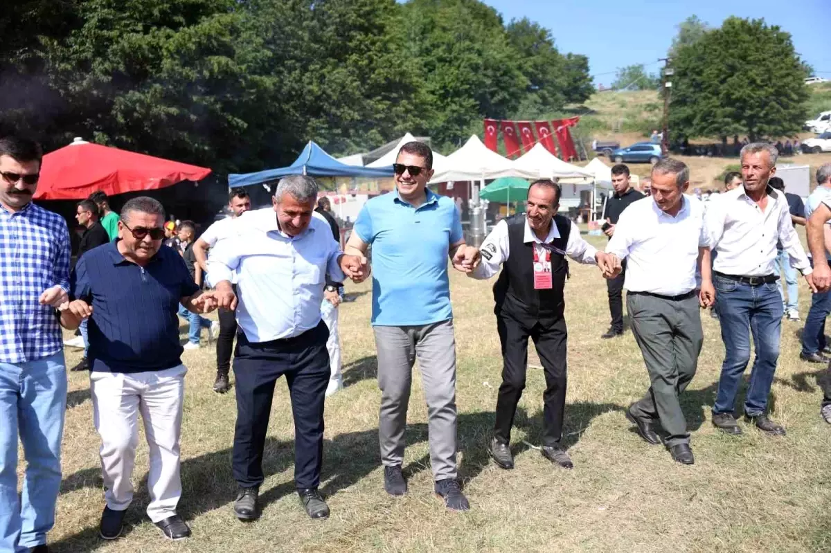 Düzce'de 6. Espitdüzü Yayla Şenlikleri Renkli Görüntülere Sahne Oldu