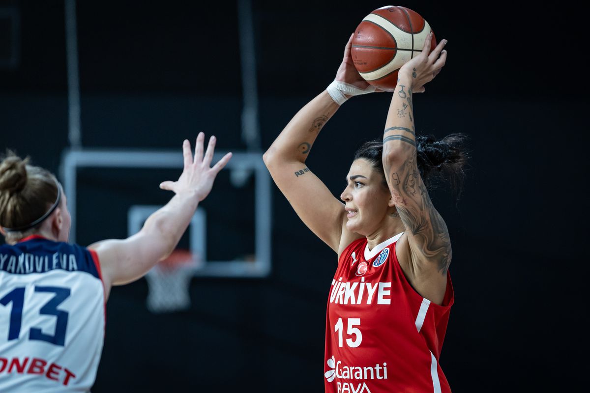 A Kadın Milli Basketbol Takımı, Rusya'yı Mağlup Etti