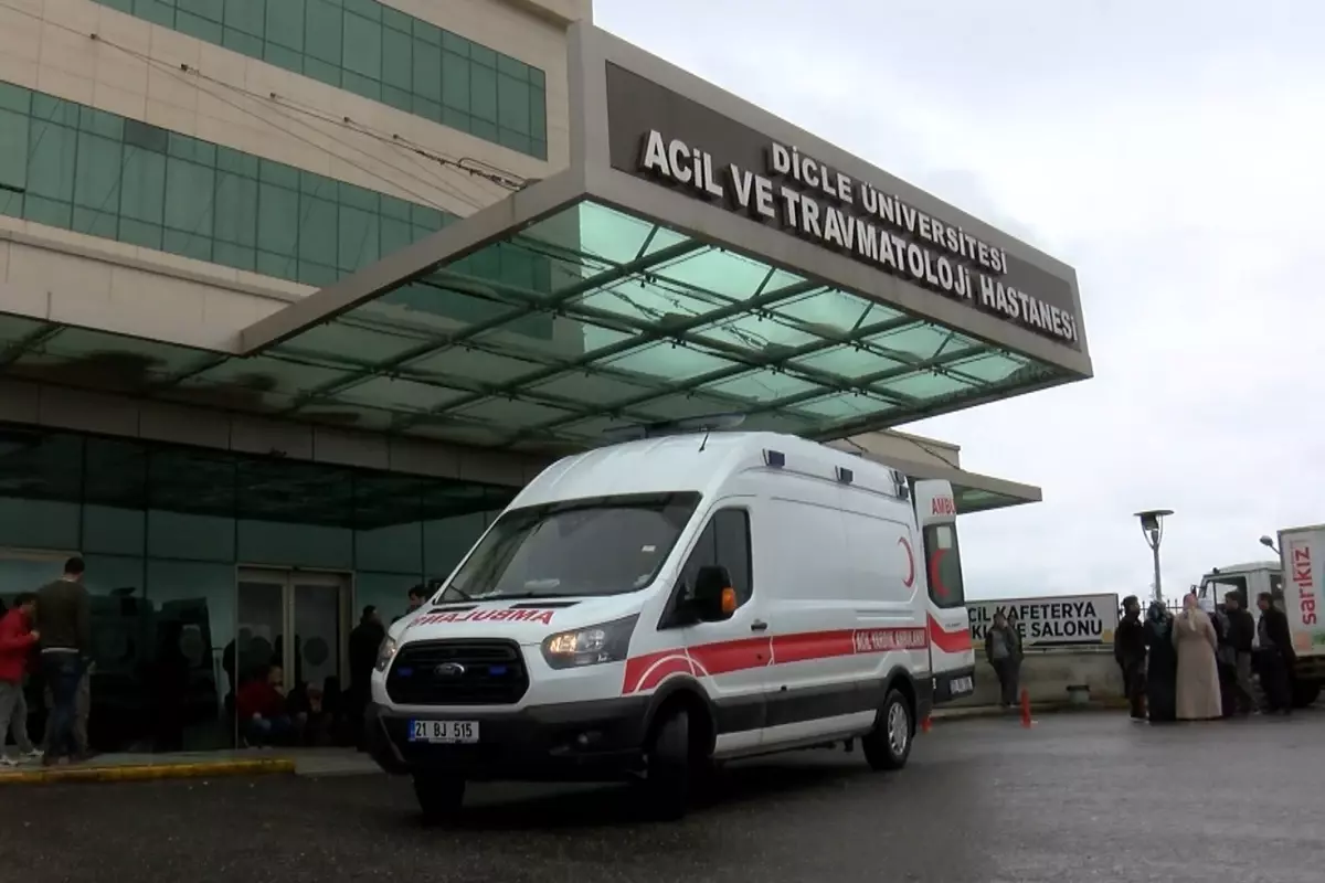 Akrabalar arasında silahlı kavga: Baba öldü, oğlu yaralı