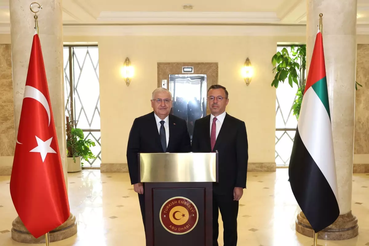 Milli Savunma Bakanı Yaşar Güler, Abu Dabi Büyükelçiliği'ni Ziyaret Etti