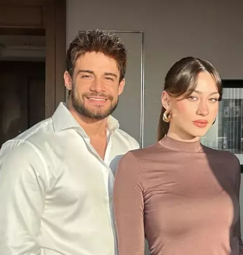 Batuhan Karacakaya evli mi? Batuhan Karacakaya'nın sevgilisi kim? Sinem Akar kimdir, kaç yaşında?