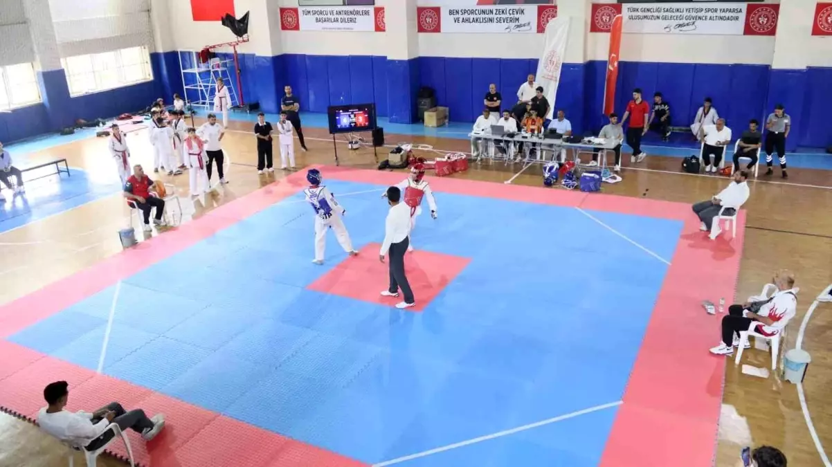Elazığ'da Taekwondo İl Seçmeleri Yoğun İlgiyle Gerçekleşti