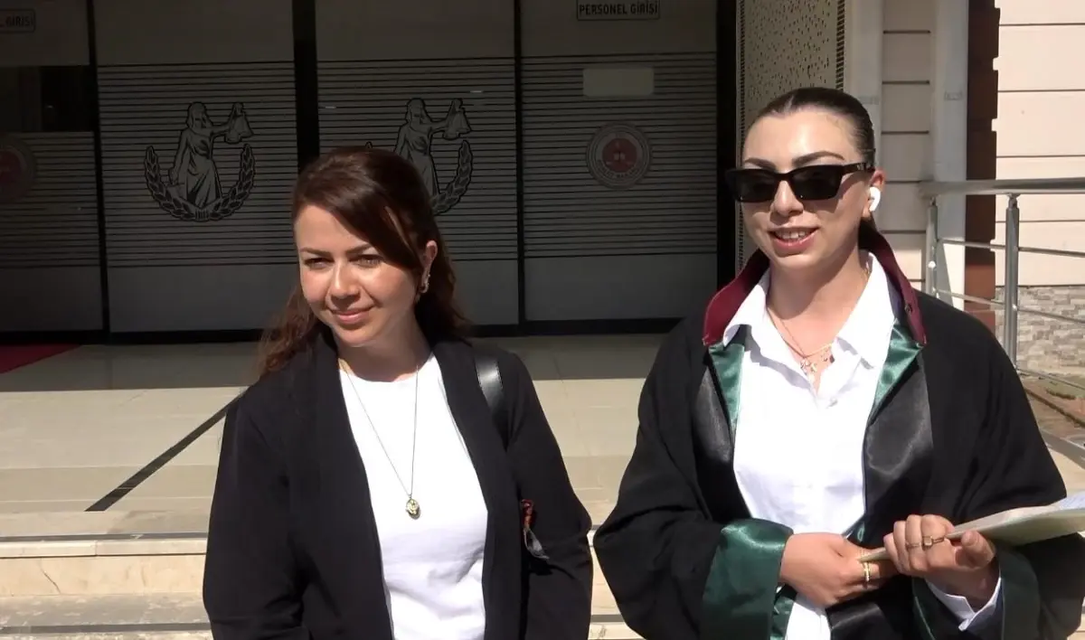Boşanma Aşamasındaki Eşini Bıçaklayan Şahısın Davasında Karar Çıkmadı