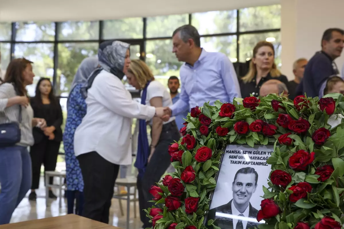 Manisa Büyükşehir Belediye Başkanı Ferdi Zeyrek İçin Taziyeler Devam Ediyor