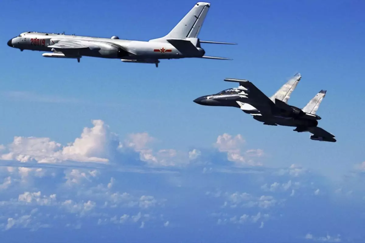 Japonya ve Çin savaş uçakları Pasifik semalarında burun buruna geldi