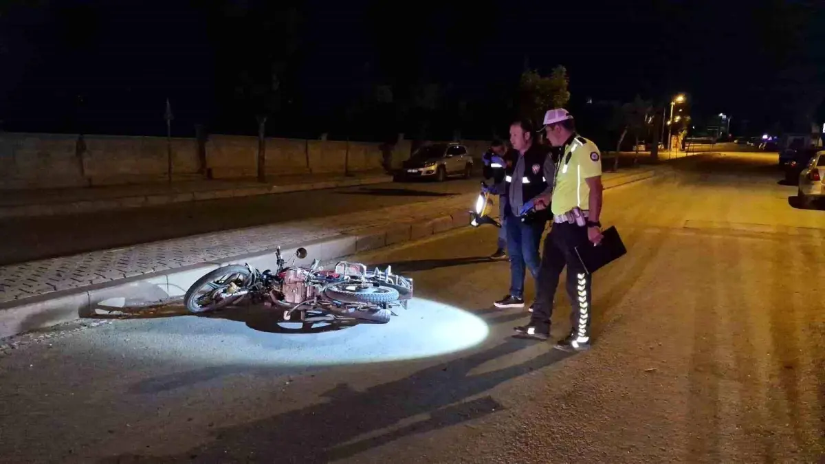 Karaman'da Motosiklet Kazasında İki Kişi Ağır Yaralandı