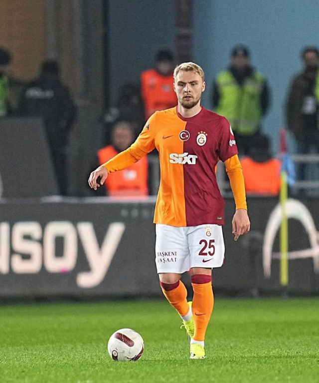 They lined up for the player Okan Buruk didn't look at