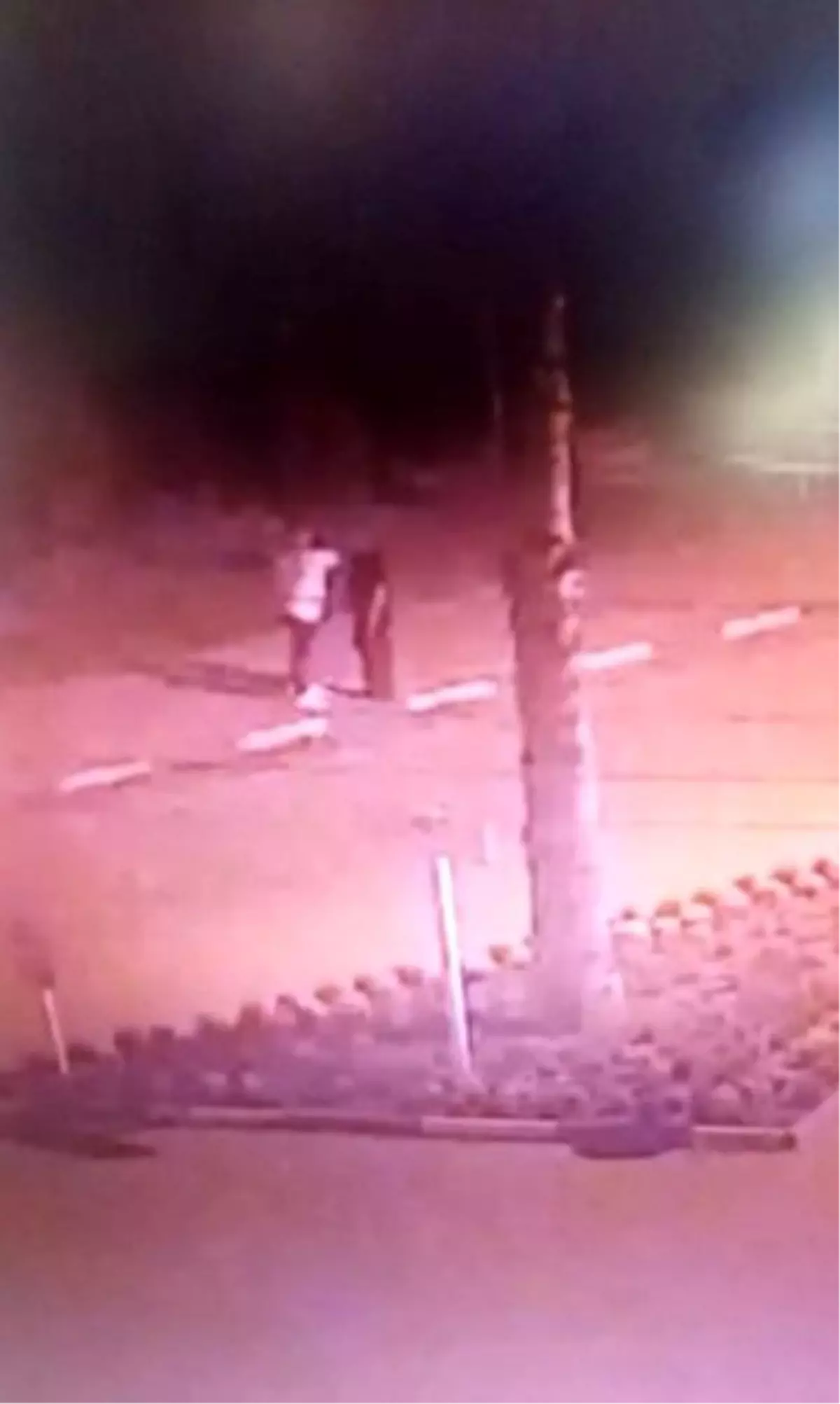 Osmaniye'de Tartışma Kanlı Bitti: Bıçakla Yaralanan Şahıs Hastaneye Kaldırıldı