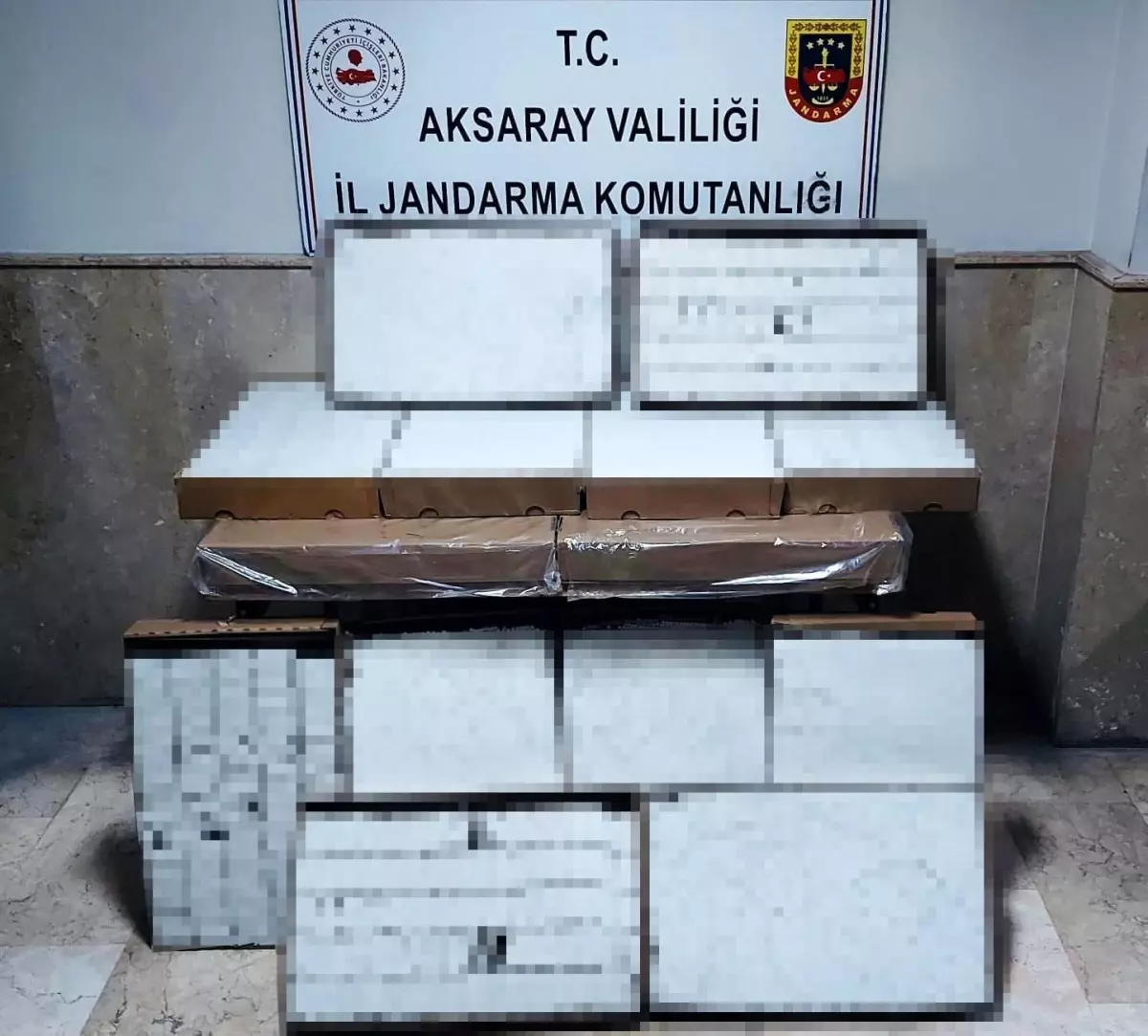 Aksaray'da Yolcu Otobüsünde 87 Bin Dolu Makaron Ele Geçirildi