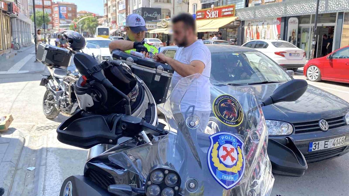 Aksaray'da Abart Egzozlu Motosiklet Sürüsüne Cezalı Tercih