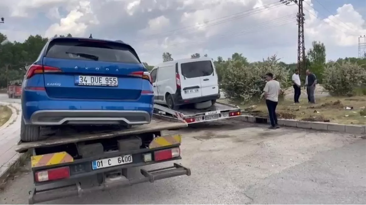 Bitlis'te Trafik Kazası: 2 Ölü, 1 Yaralı