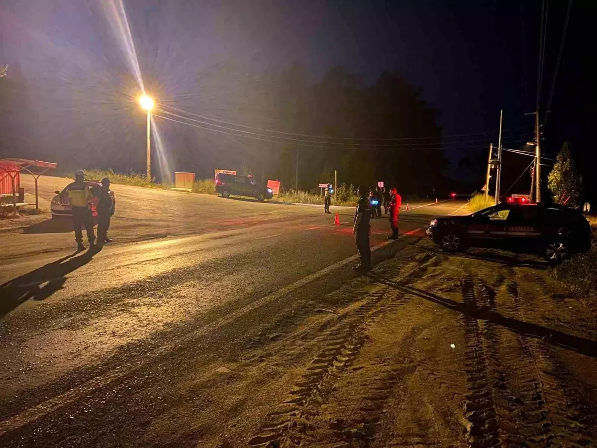 Aydın'da Jandarmadan Şok Trafik Uygulaması: 3 Araç Men Edildi