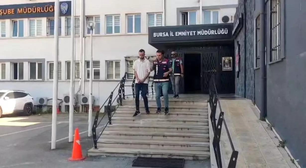Bursa'da Dolandırıcılar 62 Yaşındaki Kadını 700 Bin Lira Dolandırdı