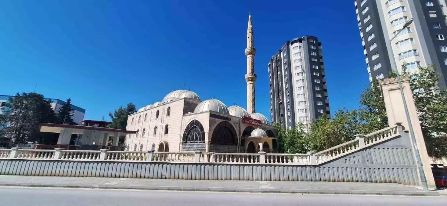 Mersin'de Cami Hırsızlığı: Elektrik Kablosu ve Ses Sistemi Çalındı