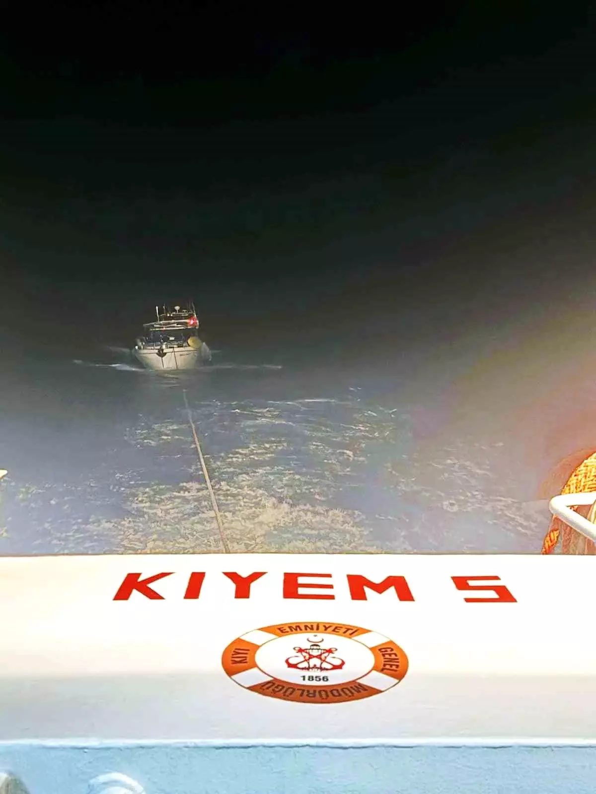 Dalaman Açıklarında Sürüklenen Tekne Kurtarıldı