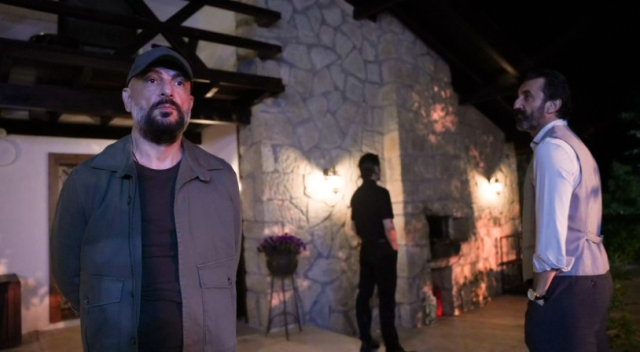 EŞREF RÜYA 12. BÖLÜM FULL İZLE | KANAL D ekranı ile Eşref Rüya yeni bölüm izle tek parça FULL HD ve kesintisiz izleme linki!