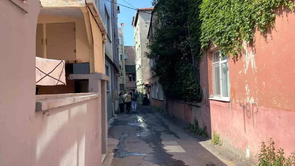 İstanbul Eyüpsultan'da Yangın: Maddi Hasar Meydana Geldi
