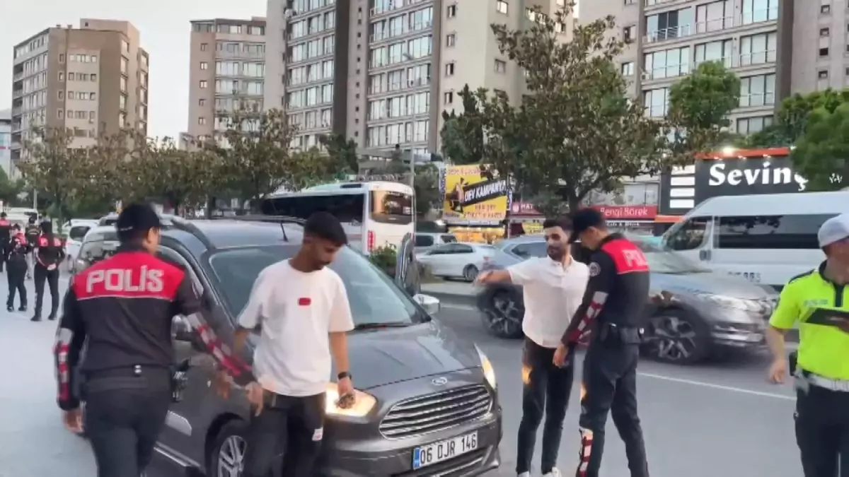 İstanbul Emniyet Müdürü Yıldız'dan Esenyurt'ta Güvenlik Uygulaması