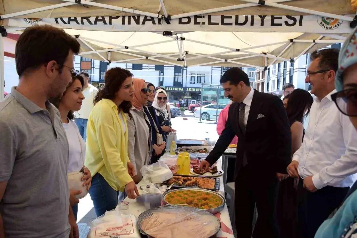 Karapınar'da Özel Eğitim Öğrencileri İçin Hayır Panayırı Düzenlendi