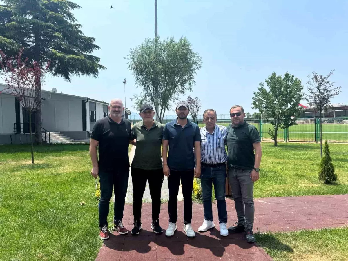 Selçuk İnan Kocaelispor'da Göreve Başladı