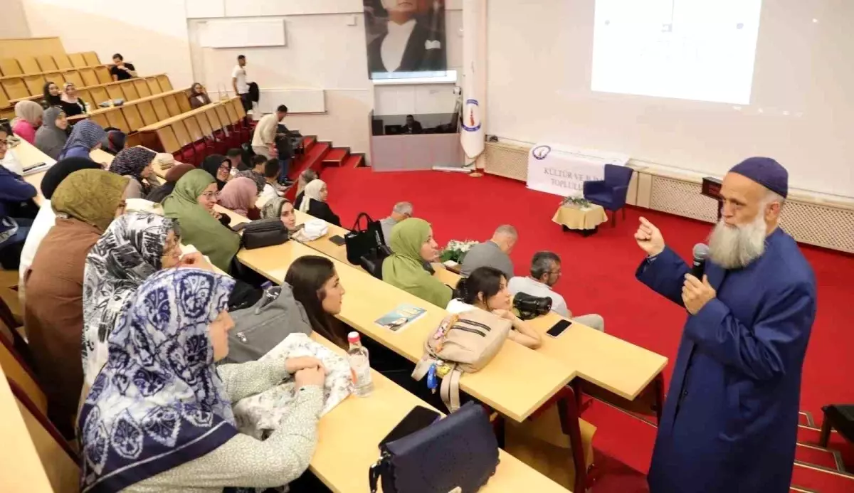 Kütahya Dumlupınar Üniversitesi'nde 'İmanda Diriliş' Konferansı