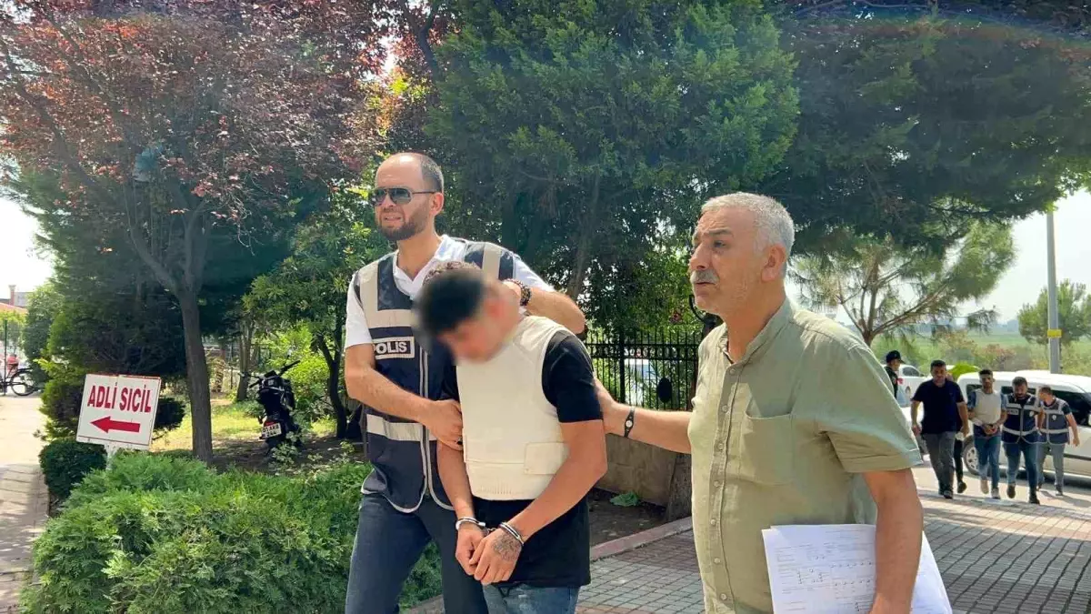 Ceyhan'da Silahlı Saldırı: 33 Yaşındaki Adam Hayatını Kaybetti, İki Şüpheli Yakalandı