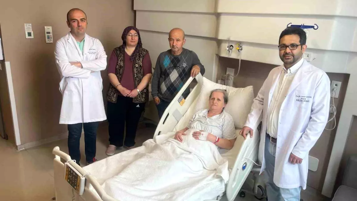 Ömür boyu idrar torbasıyla gezmekten 'stentle' kurtuldu