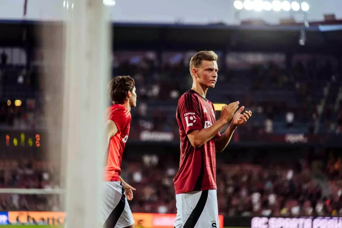 Sparta Prag, Mathias Ross'un Opsiyonunu Kullanmadı