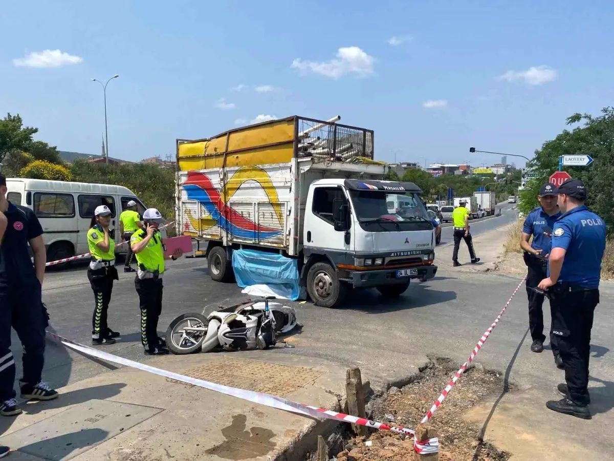 Ümraniye'de Motosiklet Kazası: Genç Hayatını Kaybetti